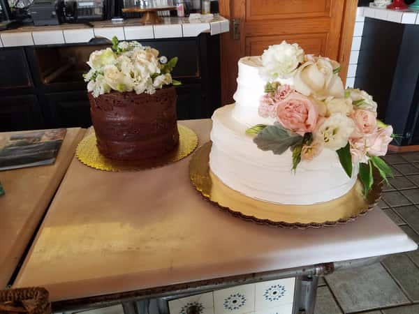 grooms and cake