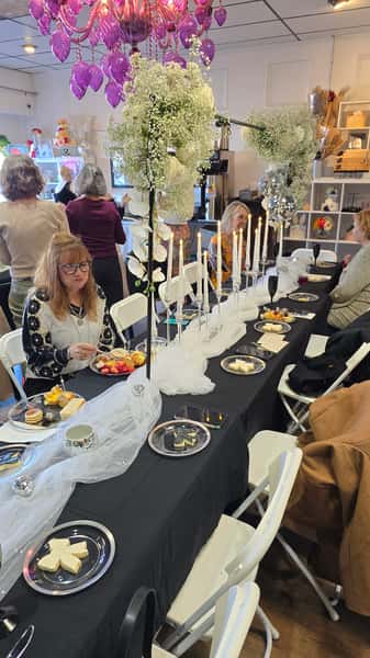 flower table arch RENTABLE