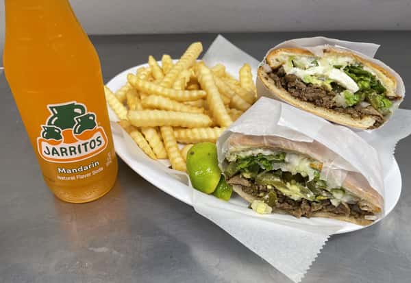 1 Torta, Papas Fritas Y Jarrito 12.5 Oz