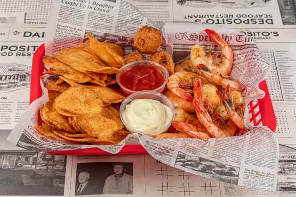 Shrimp Basket With Chips