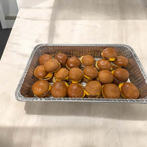 Mini Cheeseburgers (per burger)