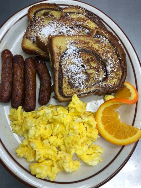 Cinnamon Raisin Breakfast Plate