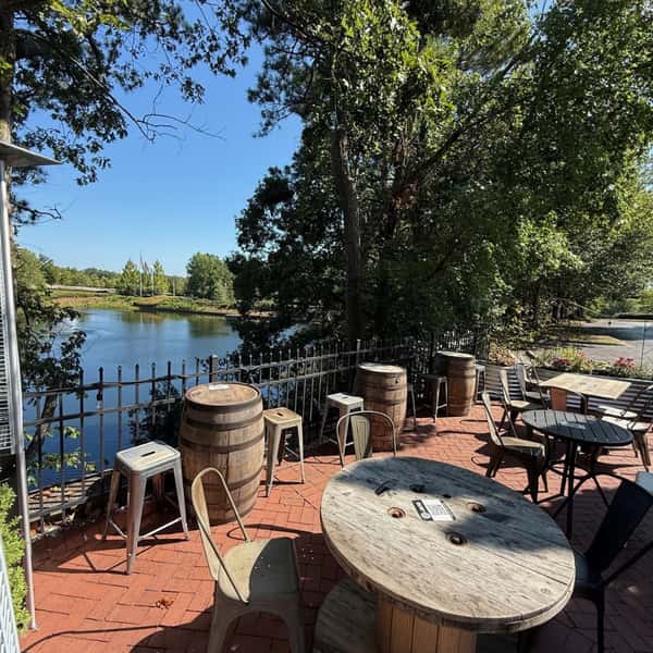 Patio Lake View