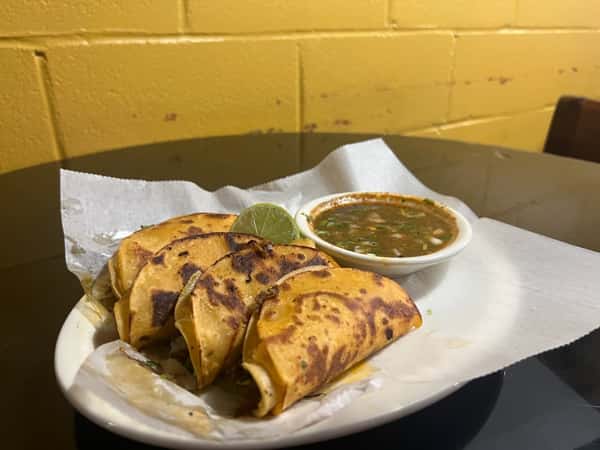 TACOS DE BIRRIA