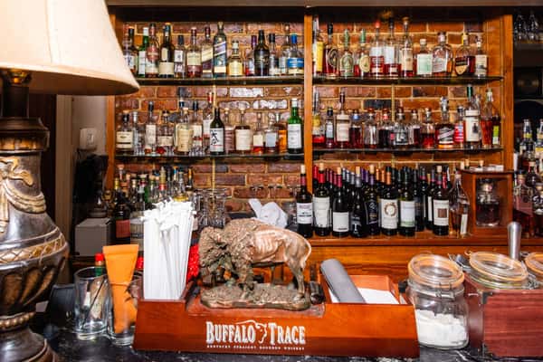 bar