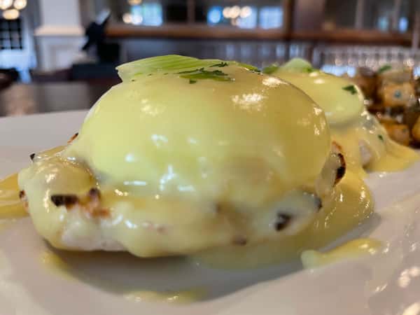 Classic Eggs Benedict