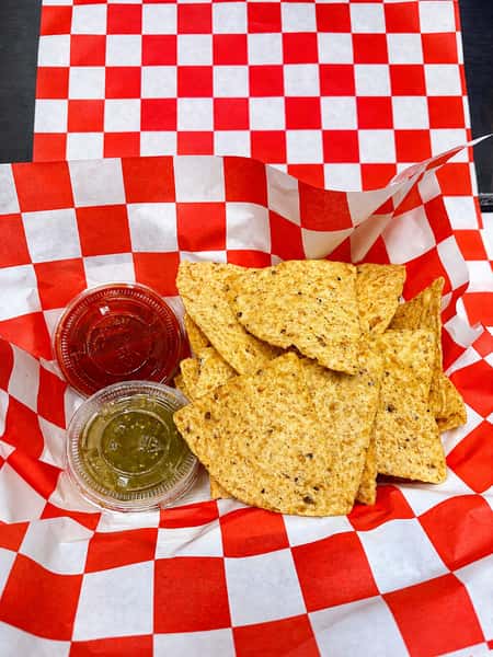 Chips y Salsa / Chips & Salsa