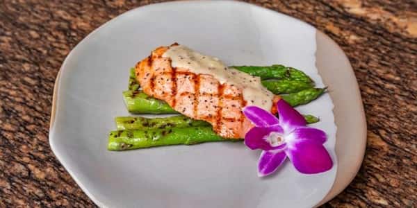 Grilled Jerk Salmon Platter (Catering)