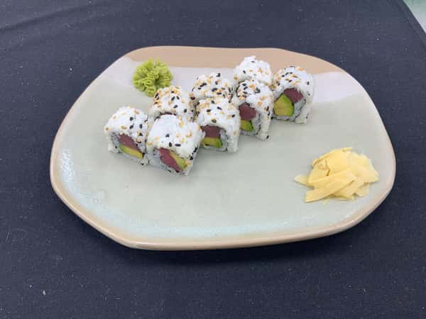 Hamachi & Avocado Roll