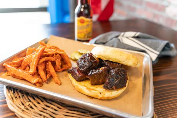 Burnt End Sandwich (when available)