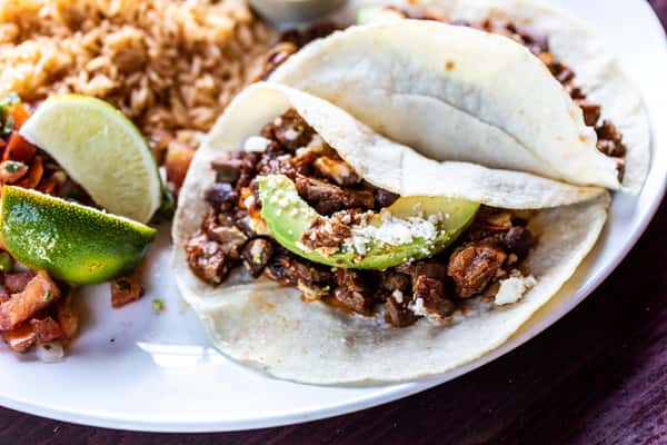 Lilly's Street Tacos