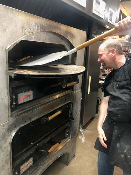 Eado Pizza