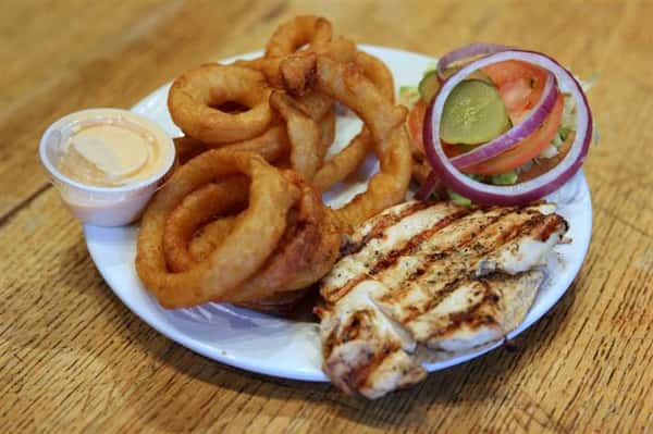 grilled chicken with onion rings