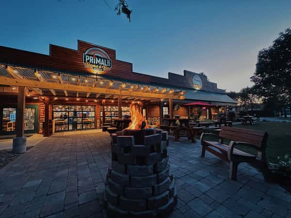 Primal Eats Outdoor Dining