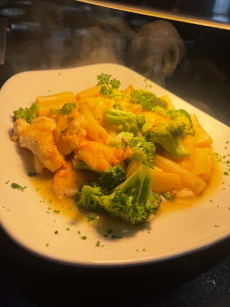 Chicken Rigatoni Broccoli