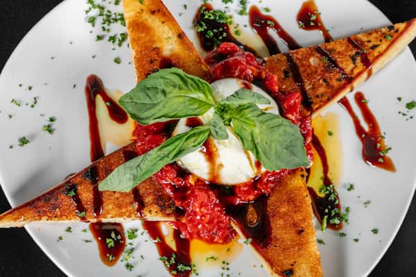 Burrata Mozzarella Alla Rustica