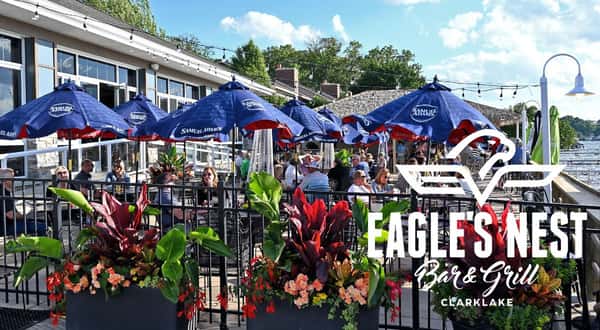 Eagle's Nest Lakeside Patio