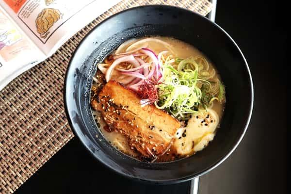 Tonkotsu Ramen とんこつラーメン
