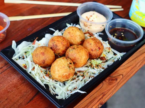 Takoyaki たこ焼き