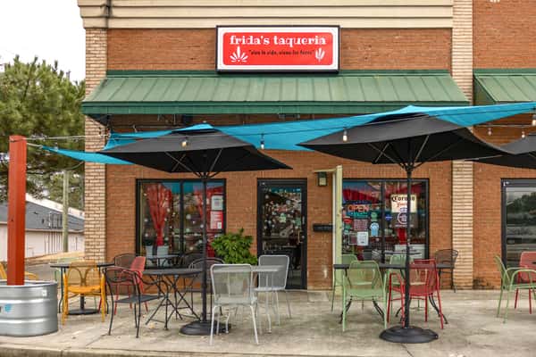 Exterior restaurant dining area
