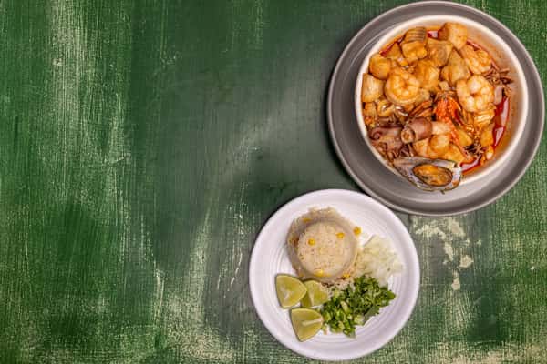 Caldo De Siete Mares