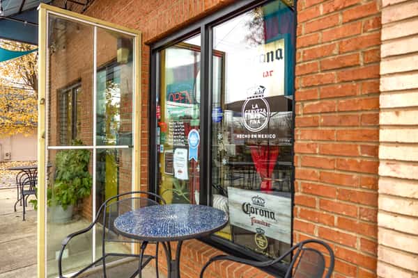 Exterior restaurant dining area