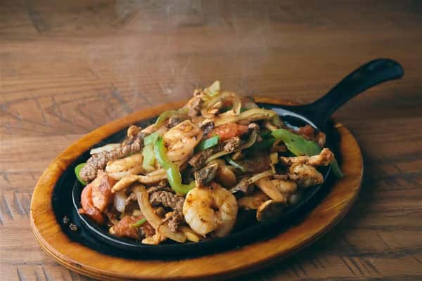 L-SIZZILING FAJITAS