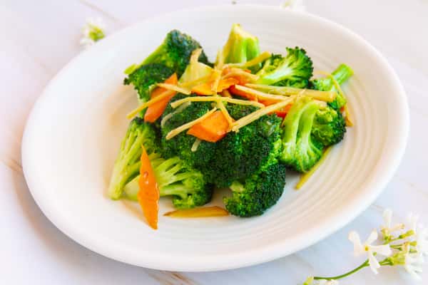 Stir fry broccoli