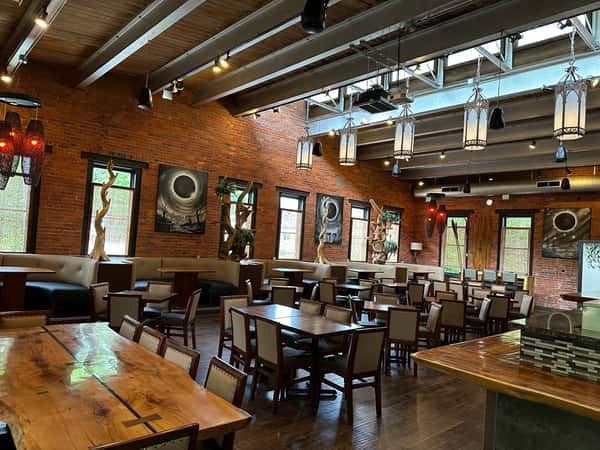 Renonvated main dining area for special events In willoughby oh