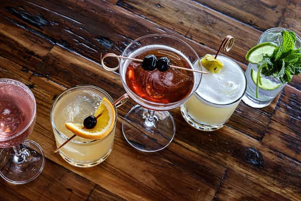 Great Happy Hour Drinks in Great Neck Virginia Beach