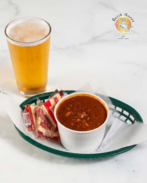 We don't do canned.
We do Certified Angus Beef, slow-grilled onions, fresh tomatoes, pinto beans, and a seasoning blend we've perfected over the years. It's thick, rich, and officially putting your canned chili phase to rest.
Pull up a barstool, pair it with a cold pint, and let's get scooping.
#DutchGoose #MenloPark #MenloParkEats #BayAreaFoodie #SiliconValleyEats #PeninsulaFood #SupportLocal #Since1966 #GooseIsLoose #BurgersAndBrews