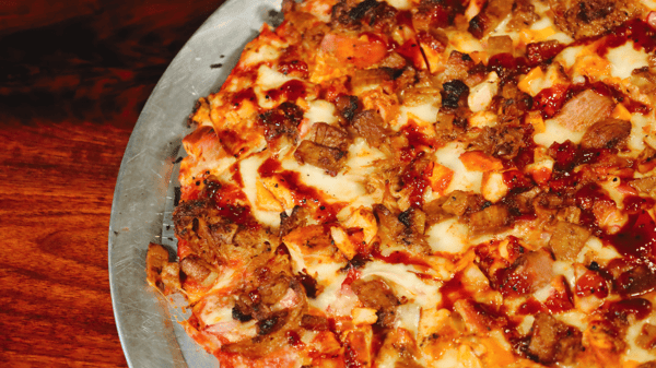 The Barnyard Cauliflower Pizza