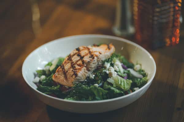 Mediterranean Salmon Salad