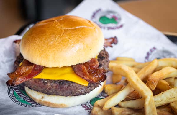 Bacon Cheeseburger*