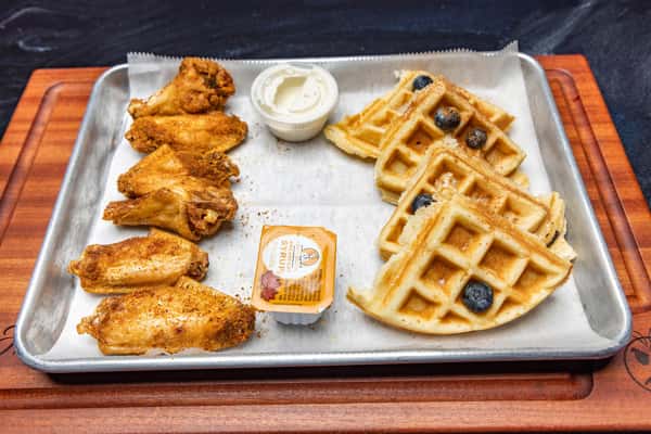 Chicken WINGS (6) N Waffles
