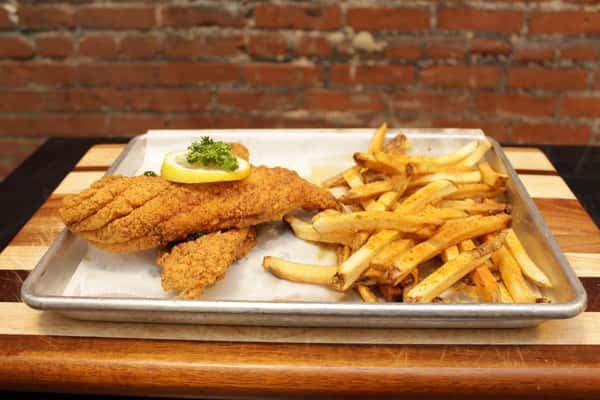 2 Pc Catfish (BRUNCH)