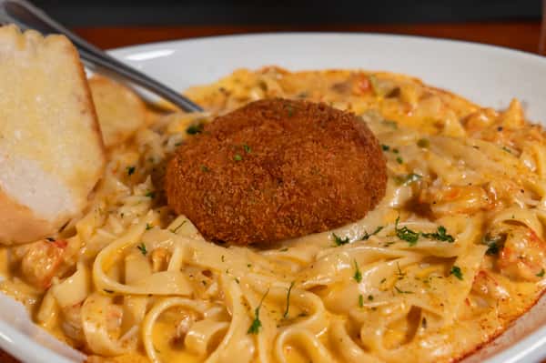 Creole Crab Cake Pasta