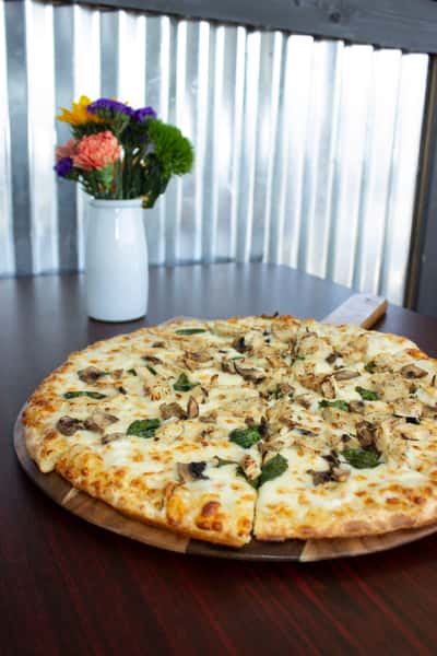 Spinach Chicken Alfredo Pizza