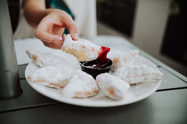 Zeppolis