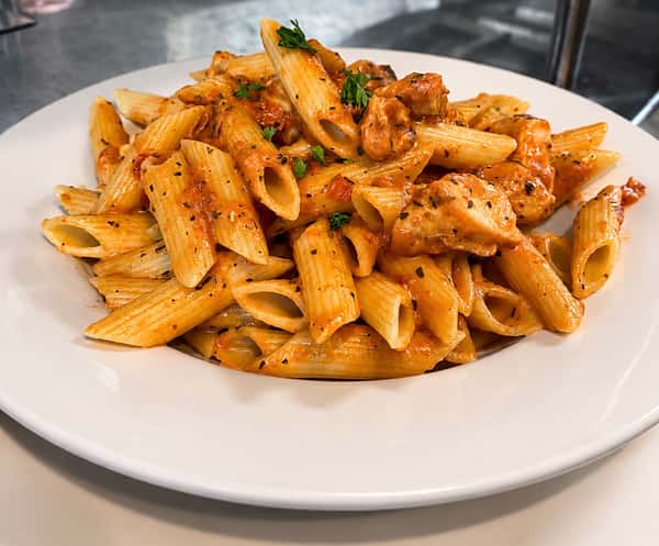 Chicken with Tomato Cream Sauce