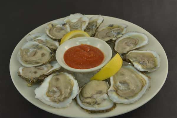 Oysters with dipping sauce