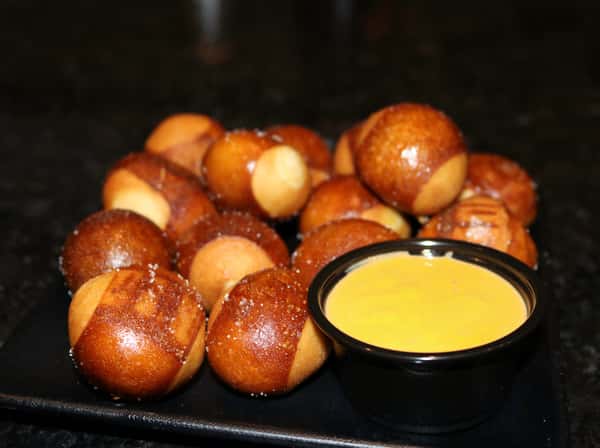 Pretzel Bites
