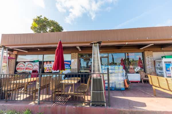 La Reyna Market