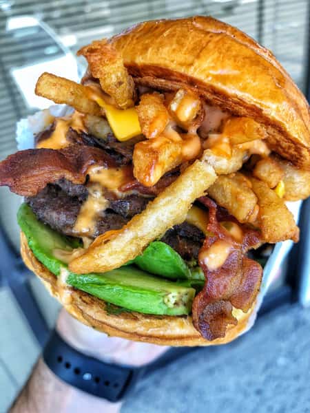 Pigsty Burger Menu Grinderz American Restaurant in Huntington