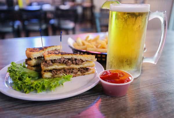 sandwich and beer