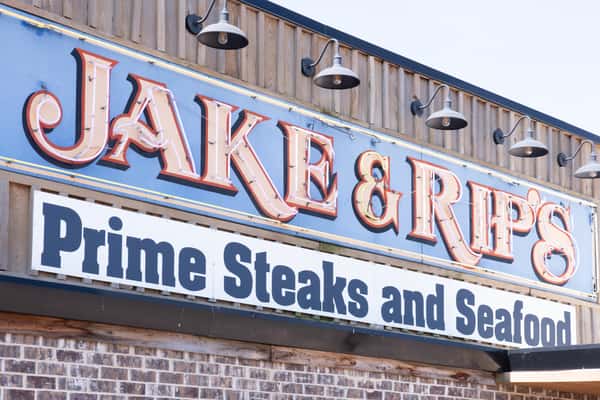 Jake & Rip's exterior sign in Grenada, Mississippi for prime steaks and seafood.