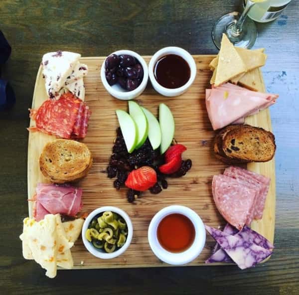 CHEESE BOARD