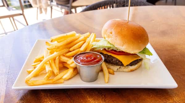 American Classic Cheeseburger*