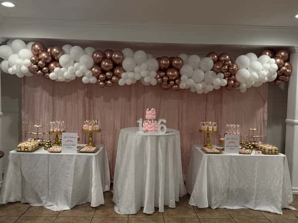 Banquet Table