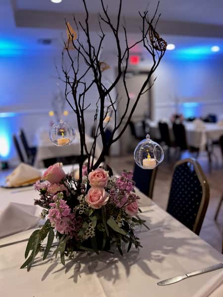 Banquet table